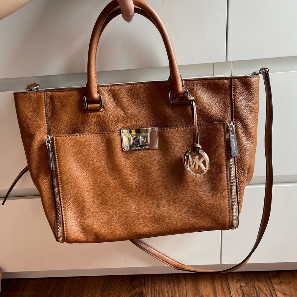 Like New•Cognac MK satchel